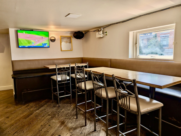 Safari Bar & Grill - Toronto
